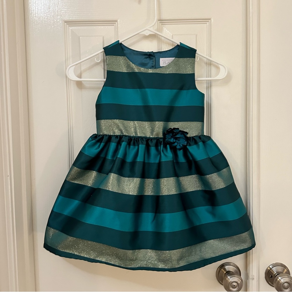 Girls 4T fancy green and gold dress.